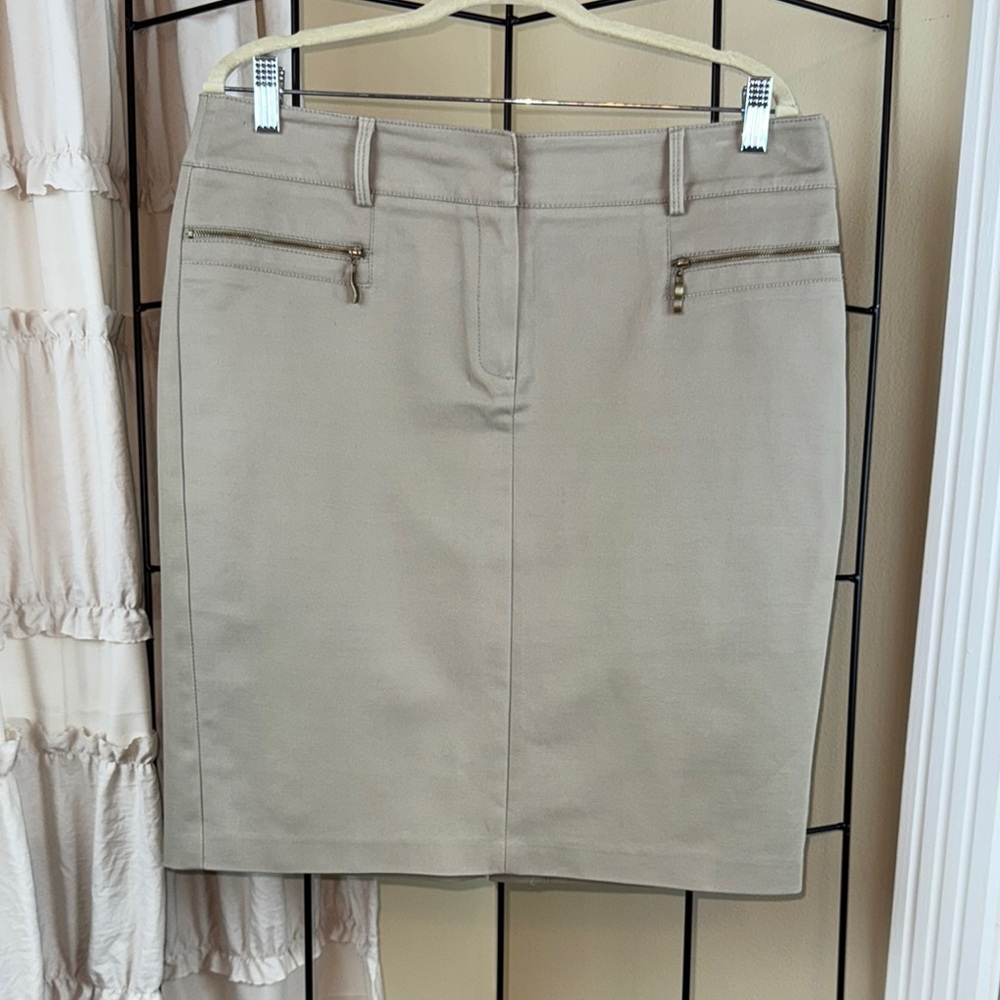 Womens Larry Levine Beige Tan Skirt Cotton Blend Zipper Front Size 14